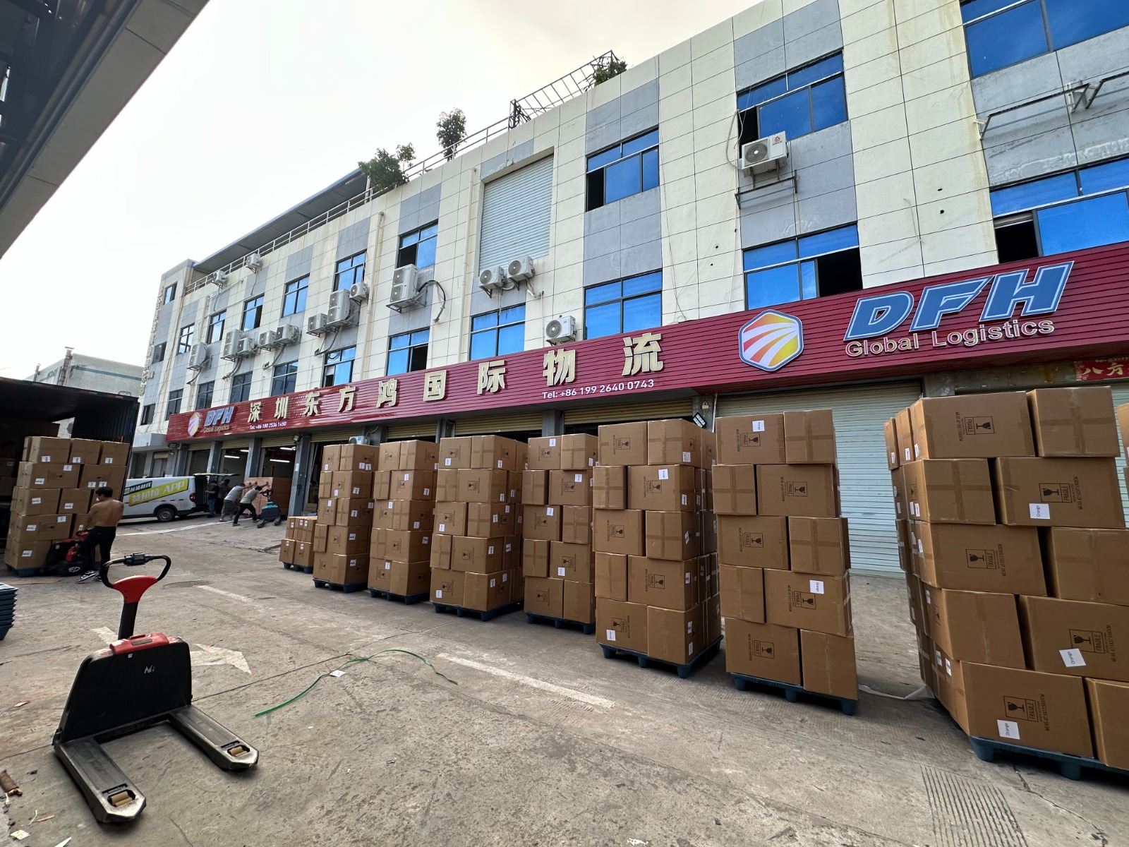 Warehouse receiving goods from suppliers